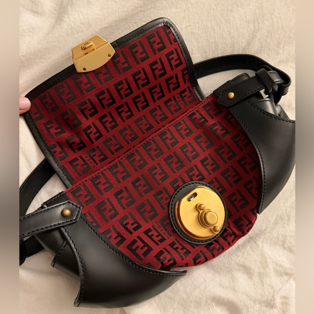 👑✅PRICE FIRM✅  AUTHENTIC Fendi Borsa Zucca Bag - Picture 7 of 17